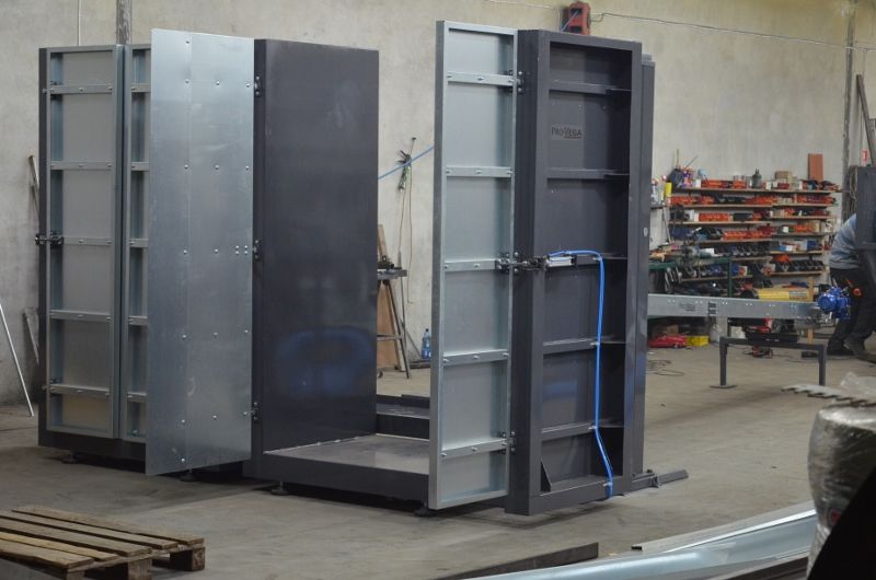 PLS Semi-Automatic Palletizer 4